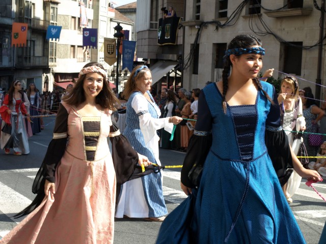 Bailarinas del Baile Medieval